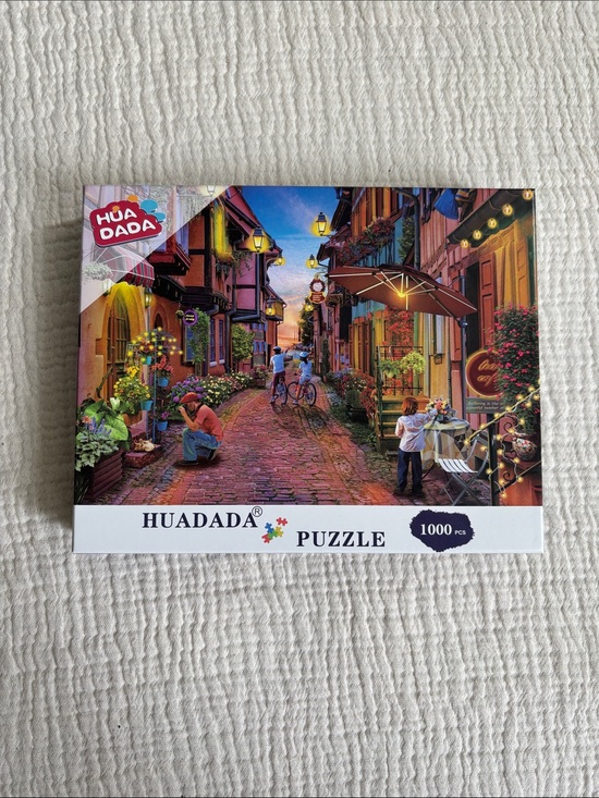 Other - Huadada Eguishem Town 1000 Piece Puzzle